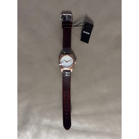 NIB NIXON Medium Time Teller Women\'s Watch Leather - Rose Gold / White / Brown